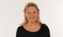  therapist: Dr Barbara Hall, 