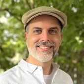 Kitchener, Ontario therapist: Paul, Carvalho, registered psychotherapist