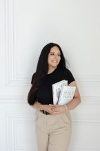  therapist: Amanda Spallacci, 