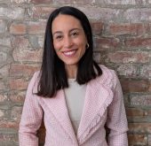 Kansas City, Missouri therapist: Dolan-Dominguez, licensed clinical social worker