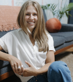 Philadelphia, Pennsylvania therapist: Haley Mills, licensed clinical social worker