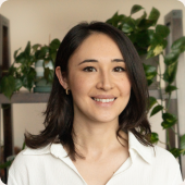 Toronto, Ontario therapist: Hannah Peirce, registered social worker