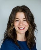 Seattle, Washington therapist: Stevi at Root & Thrive Therapy, marriage and family therapist