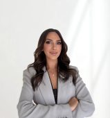 Toronto, Ontario therapist: Mindful With You Psychotherapy & Counselling Services, registered psychotherapist