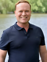  therapist: Phillip McCulley, 
