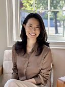 Toronto, Ontario therapist: Lyonne Cheng, registered psychotherapist