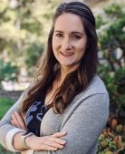 Redmond, Oregon therapist: Kristina Anzell, licensed clinical social worker