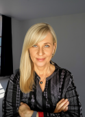 Amsterdam, North Holland therapist: Szilvia Kovacs, psychologist