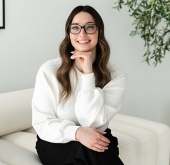 Hamilton, Ontario therapist: Andreea Mota, registered psychotherapist