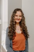 Burnaby, British Columbia therapist: Kim Alscher, registered psychotherapist
