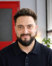  therapist: Maor Bernshtein, MSW, RSW, Psychotherapist, 