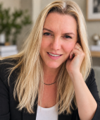 Ann Arbor, Michigan therapist: Adria Hagg, licensed clinical social worker