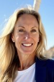 Boston, Massachusetts therapist: Larissa Crane, LICSW, RYT, licensed clinical social worker